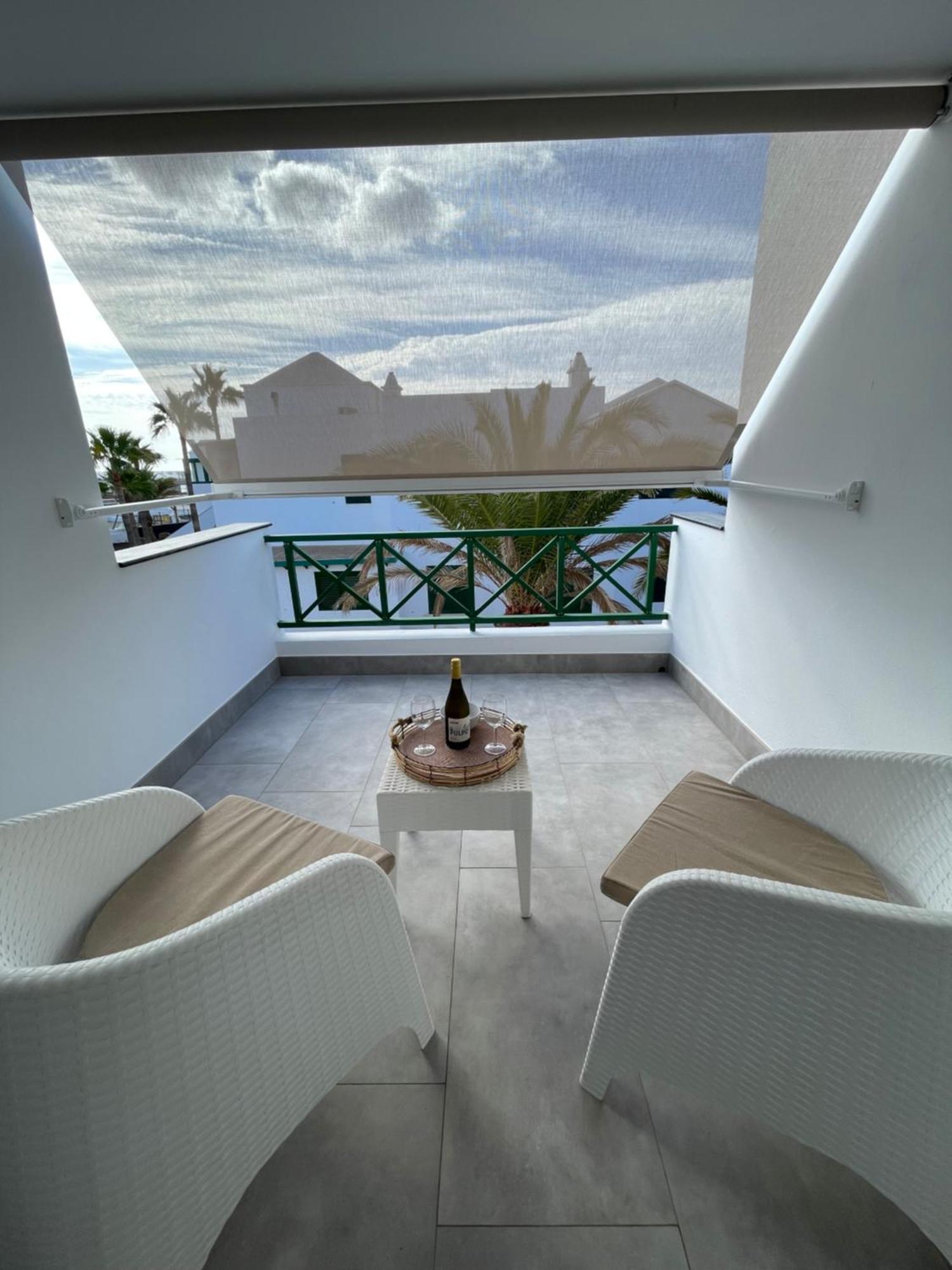 Izaro Apartamento Atico De Lujo Cerca De Playa Dorada Playa Blanca  Exterior foto